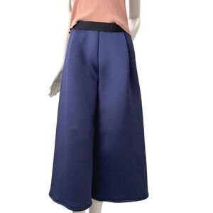 Simple NWT Navy Wide Leg Pants Neoprene Cullotes Dark Academia‎ Quiet Luxury M